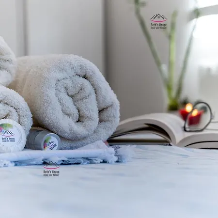 Beth's House Sailing